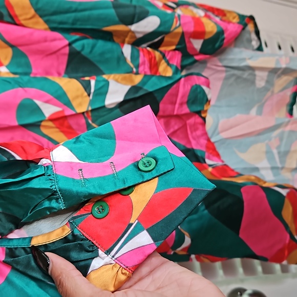 Color Block Dress - Picture 4 of 10